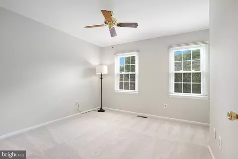 Bedroom - 4407 Tulip Tree Ct, Chantilly, VA 20151 photo 3 of 6