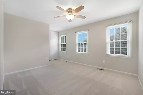 Bedroom - 4407 Tulip Tree Ct, Chantilly, VA 20151 photo 4 of 6