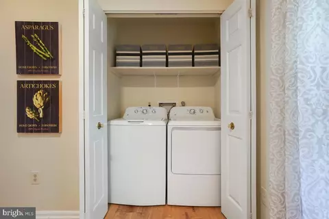 Other - 4407 Tulip Tree Ct, Chantilly, VA 20151 photo 4 of 5