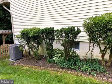 7207 Flower Tuft Ct, Springfield, VA 22153 photo 40