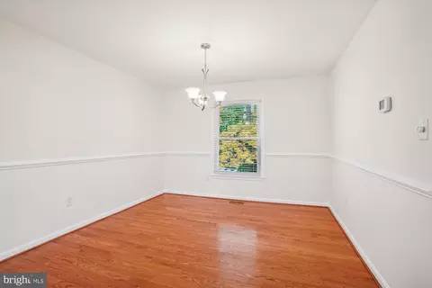 7207 Flower Tuft Ct, Springfield, VA 22153 photo 5