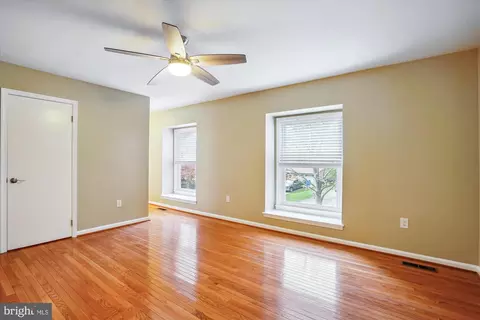 7207 Flower Tuft Ct, Springfield, VA 22153 photo 17