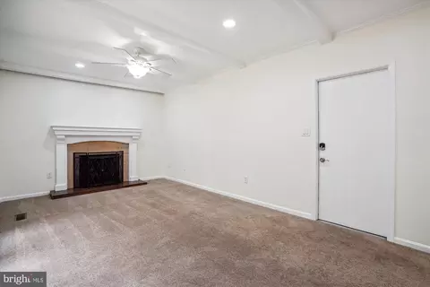 7207 Flower Tuft Ct, Springfield, VA 22153 photo 11