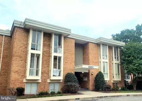 2624 Fort Farnsworth Rd #211, Alexandria, VA 22303