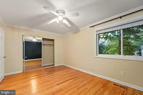 2256 White Cornus Ln, Reston, VA 20191 photo 19