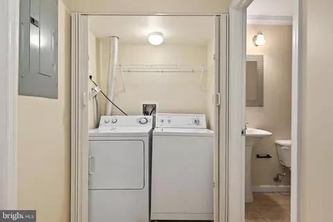 2256 White Cornus Ln, Reston, VA 20191 photo 27