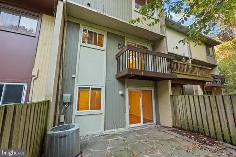 2256 White Cornus Ln, Reston, VA 20191 photo 29