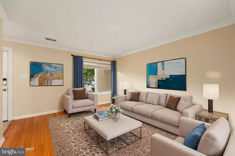2256 White Cornus Ln, Reston, VA 20191 photo 2
