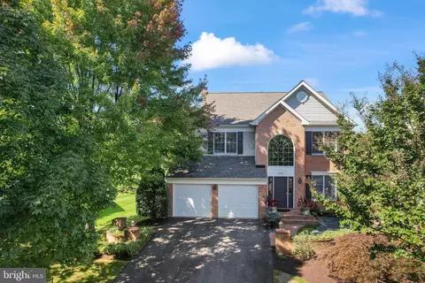 10802 Crippen Vale Ct, Reston, VA 20194