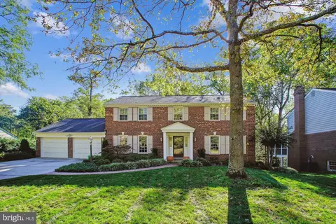 1631 Maddux Ln, Mclean, VA 22101