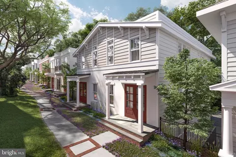 113 Park St NE #A, Vienna, VA 22180