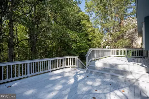 Exterior - 7438 Silver Pine Dr, Springfield, VA 22153 photo 3 of 5