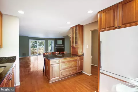 7992 Northumberland Rd, Springfield, VA 22153 photo 9
