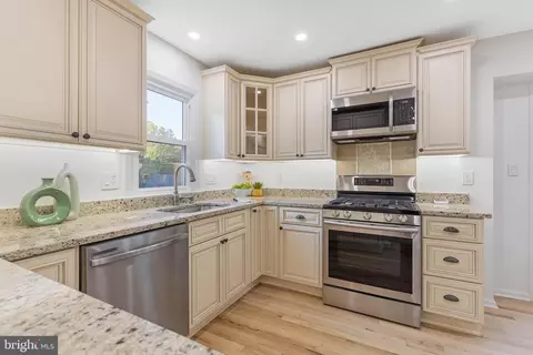 Kitchen - 8606 Powder Horn Rd, Springfield, VA 22152 photo 1 of 3