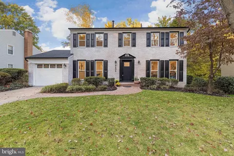 Exterior - 8606 Powder Horn Rd, Springfield, VA 22152 photo 11 of 12