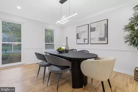 Dining - 8606 Powder Horn Rd, Springfield, VA 22152 photo 2 of 3