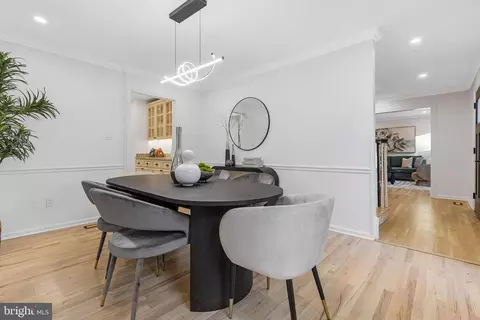 Dining - 8606 Powder Horn Rd, Springfield, VA 22152 photo 3 of 3