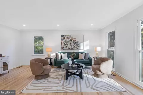 Living - 8606 Powder Horn Rd, Springfield, VA 22152 photo 1 of 6