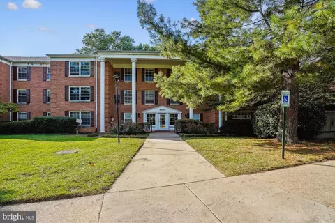 Exterior - 7720 Tremayne Pl #212, Mclean, VA 22102 photo 1 of 11