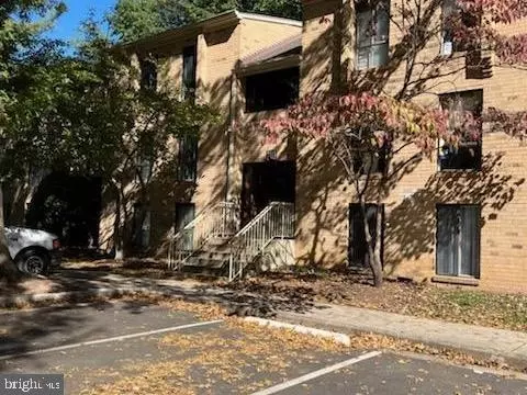 2303 Freetown Ct #2B, Reston, VA 20191