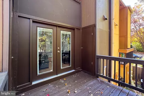 Exterior - 2202 Coppersmith Sq, Reston, VA 20191 photo 6 of 11