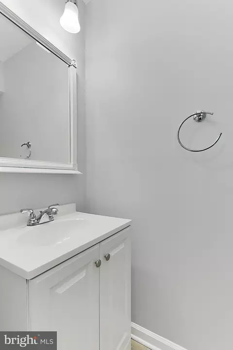 Bath - 2202 Coppersmith Sq, Reston, VA 20191 photo 1 of 5