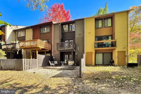 Exterior - 2202 Coppersmith Sq, Reston, VA 20191 photo 10 of 11