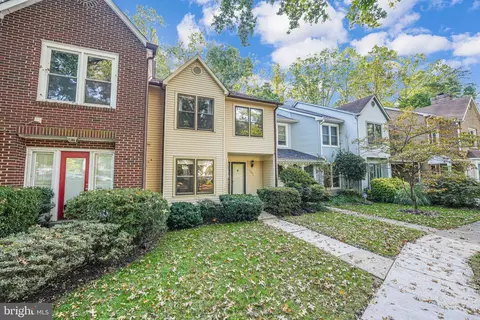 5407 Tripolis Ct, Burke, VA 22015