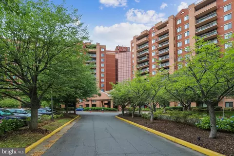 2230 George C Marshall Dr #1206, Falls Church, VA 22043