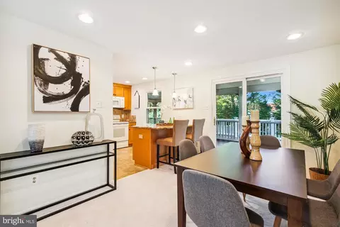 12806 Pinecrest Rd, Herndon, VA 20171 photo 9