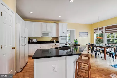 12342 Brown Fox Way, Reston, VA 20191 photo 9