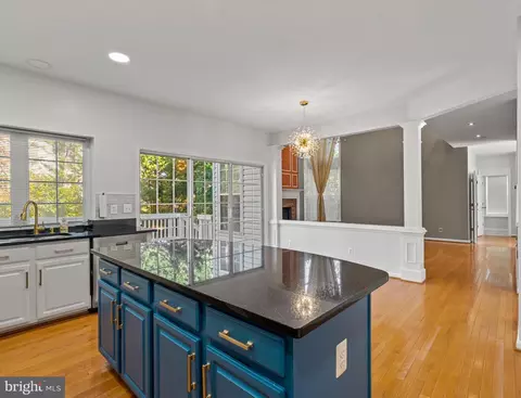 12944 Cedar Glen Ln, Herndon, VA 20171 photo 14