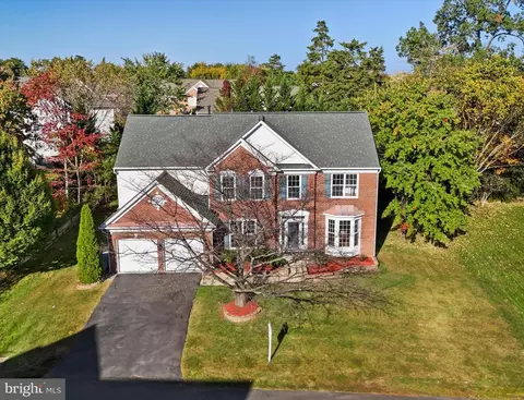 12944 Cedar Glen Ln, Herndon, VA 20171 photo 3