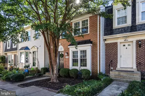 5528 La Cross Ct, Fairfax, VA 22032