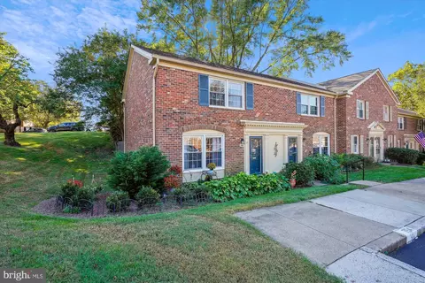 8501 Westover Ct #754, Springfield, VA 22152 photo 2