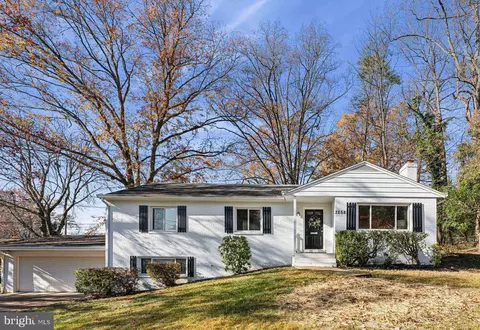 3258 Faragut Ct, Falls Church, VA 22044