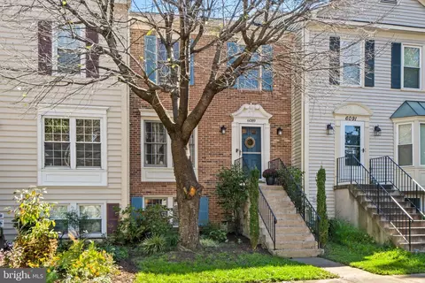 6089 Clay Spur Ct, Centreville, VA 20121