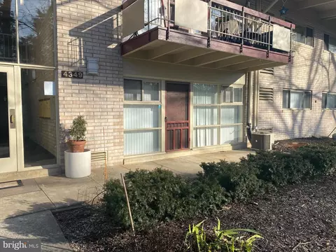 4349 F Americana Dr, Annandale, VA 22003
