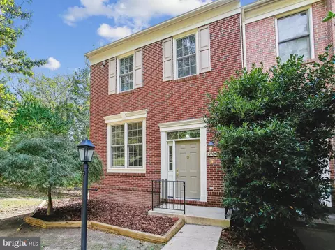 3701 Huntley Meadows Ln, Alexandria, VA 22306