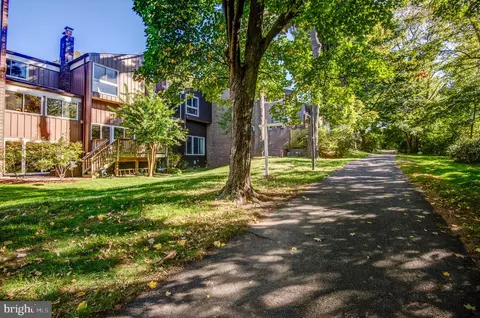 11474 Links Dr, Reston, VA 20190 photo 49