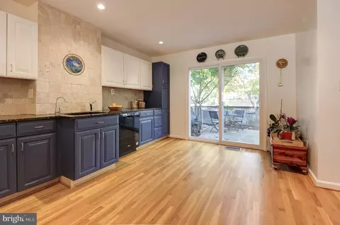 11474 Links Dr, Reston, VA 20190 photo 14