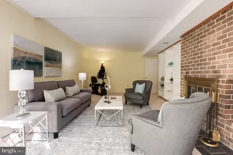 11474 Links Dr, Reston, VA 20190 photo 40