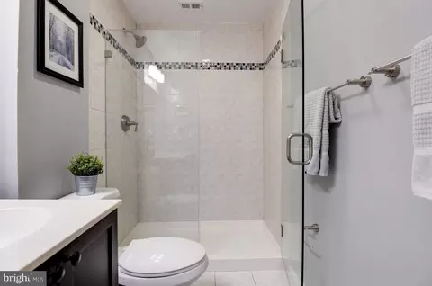 11474 Links Dr, Reston, VA 20190 photo 31
