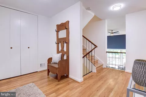 11474 Links Dr, Reston, VA 20190 photo 8