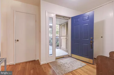 11474 Links Dr, Reston, VA 20190 photo 7