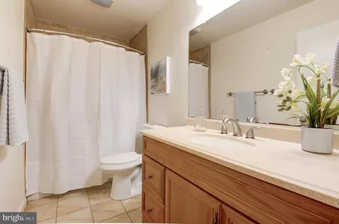 11474 Links Dr, Reston, VA 20190 photo 37