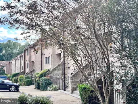 3810 B Steppes Ct #3810B, Falls Church, VA 22041