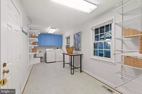 825 Ridge Dr, Mclean, VA 22101 photo 25