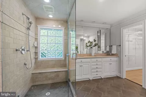 825 Ridge Dr, Mclean, VA 22101 photo 31