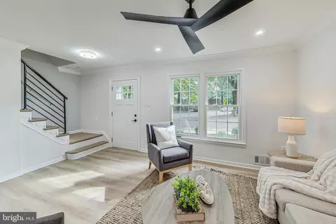 2402 Wanda Way, Reston, VA 20191 photo 4